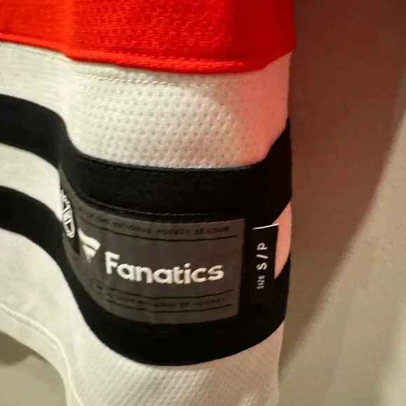 Fanatics Chicago Blackhawks  NHL Hockey Jersey - Picture 6 of 10